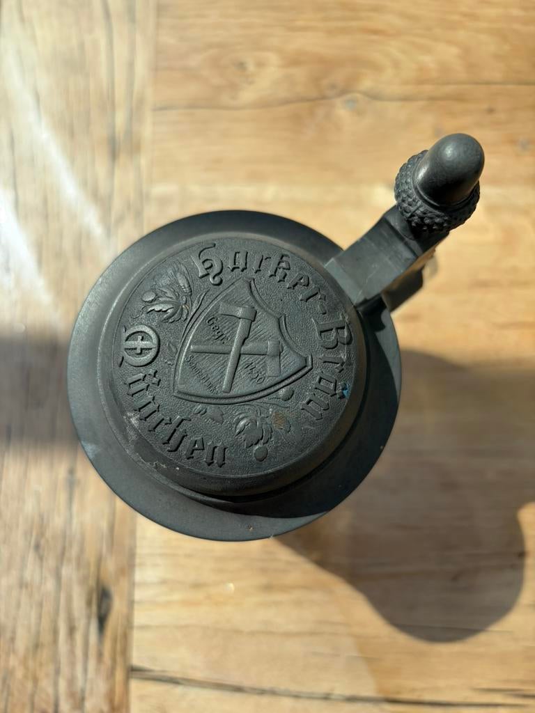 Chope à bière, Ophalen