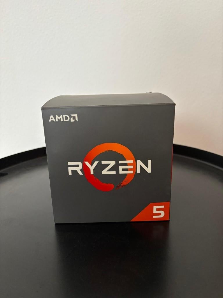 AMD Ryzen 5 1600 + Wraith koeler + doos (AM4 CPU), Computers en Software, Processors, Ophalen, 6-core, AMD Ryzen 5, Zo goed als nieuw