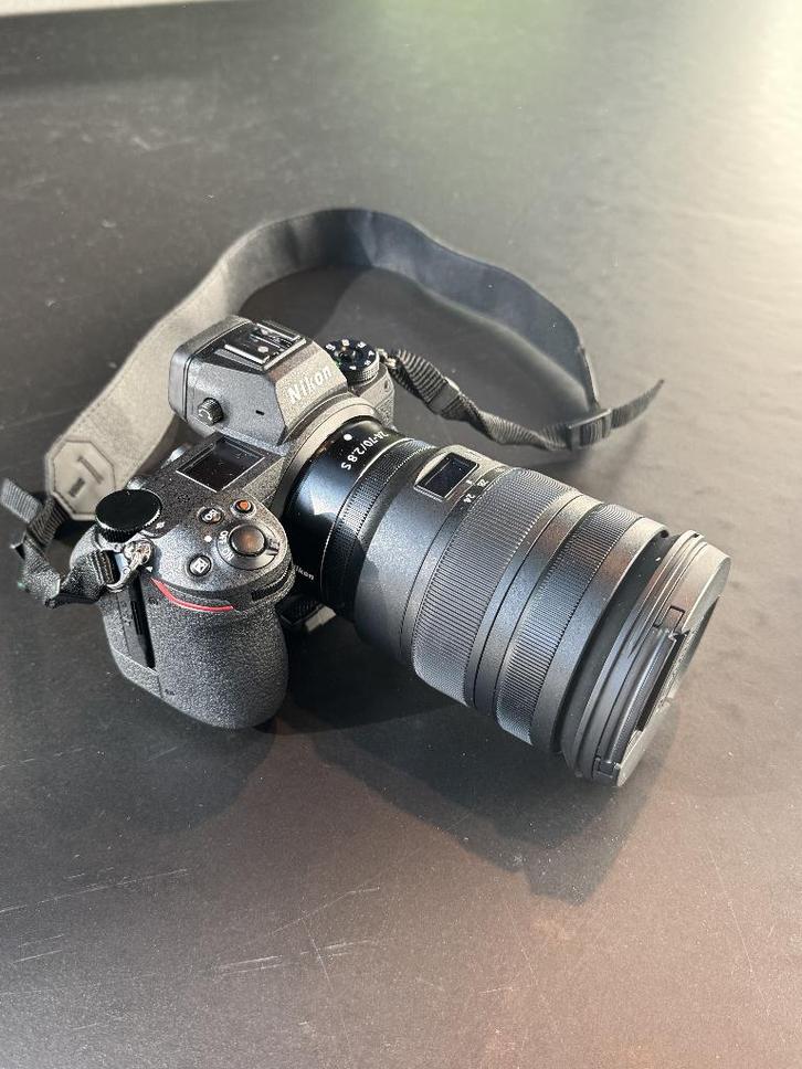 Nikon Z6 II Body + Nikon Nikkor Z 24-70mm f/2.8 S lens, Audio, Tv en Foto, Fotocamera's Digitaal, Zo goed als nieuw, Compact, Nikon