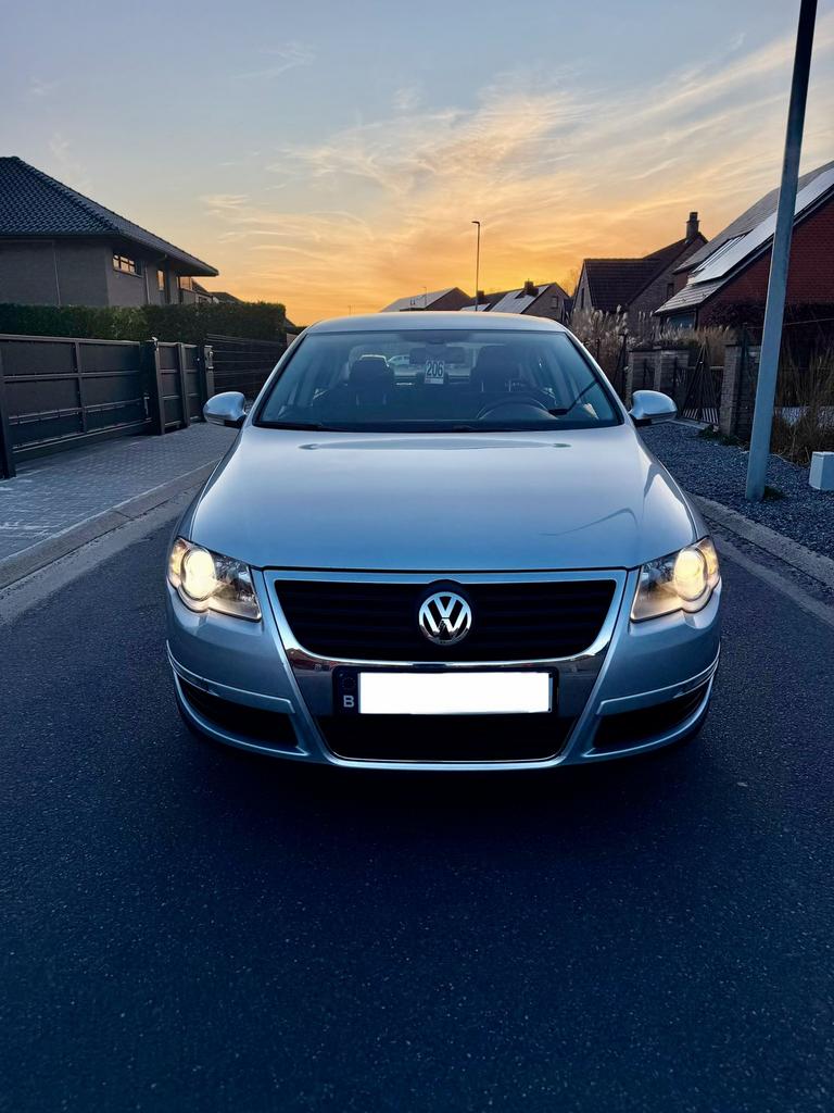 Volkswagen Passat, Auto's, Volkswagen, Euro 5, Bedrijf, 5 deurs, Zilver of Grijs