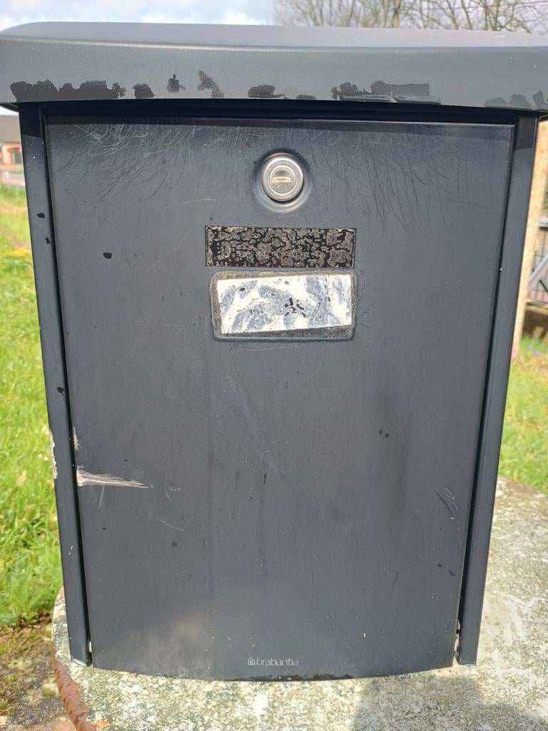 Brievenbus, Ophalen, Aluminium