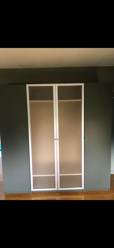 GRATIS kleerkast, Maison & Meubles, Armoires | Penderies & Garde-robes, Utilisé, Enlèvement