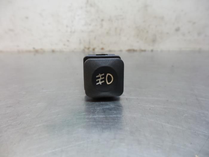 Commutateur feu antibrouillard d'un Maserati Biturbo, Autos : Pièces & Accessoires, Tableau de bord & Interrupteurs, Maserati