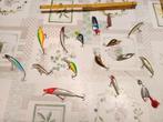 Assortiment de 16 leurres durs + boîte, Sports nautiques & Bateaux, Pêche à la ligne | Poissons prédateurs, Enlèvement