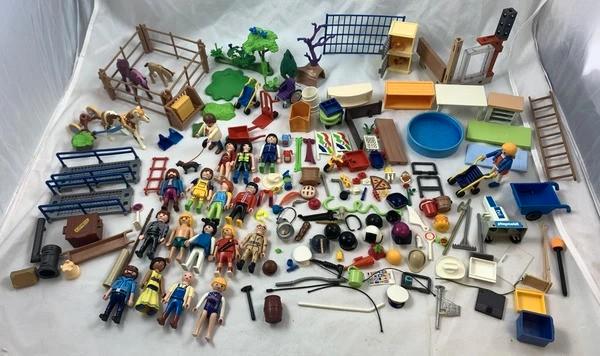 Playmobil Manege Farm Set, chevaux, figurines et accessoires, Enfants & Bébés, Jouets | Playmobil, Comme neuf, Ensemble complet