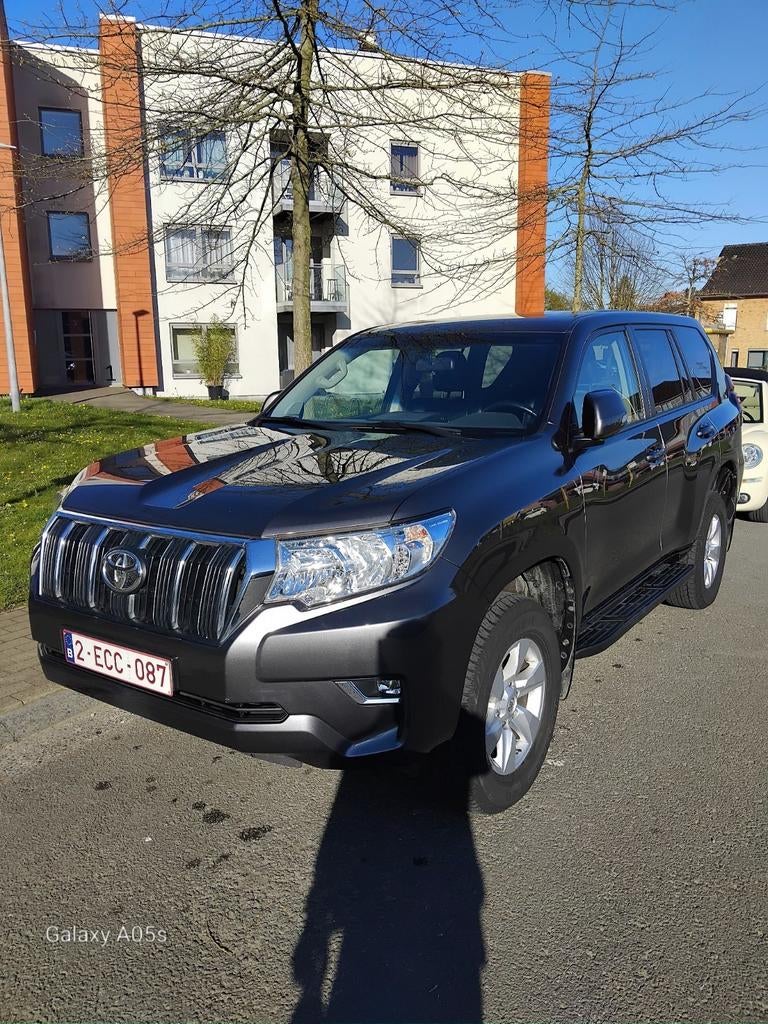 Toyota Land Cruiser, Argent ou Gris, Achat, Euro 6, 2 places