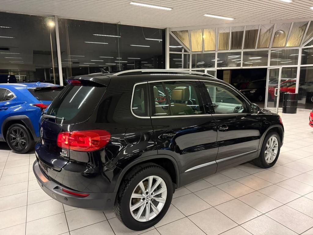 Volkswagen Tiguan BlueMotion 2.0TDI 81kW Euro 5b, Euro 5, Leder, Bedrijf, 5 deurs