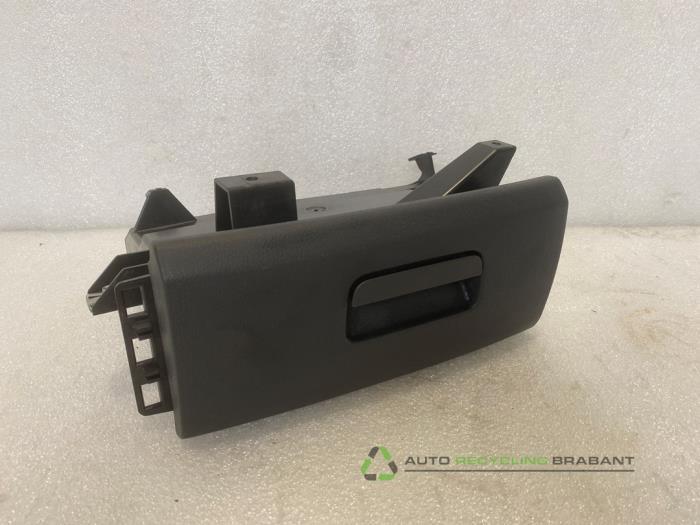 Compartiment de rangement d'un Volkswagen Tiguan, Autos : Pièces & Accessoires, Habitacle & Garnissage, Volkswagen, Utilisé, 3 mois de garantie