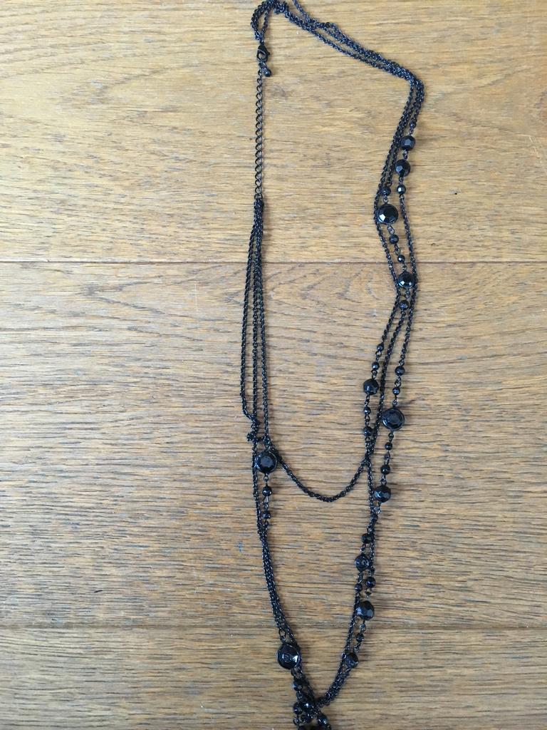 Zwarte fijne mooie Halsketting, Ophalen of Verzenden, Gebruikt, Zwart, Overige materialen