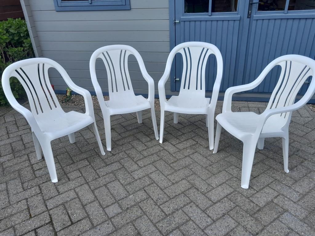4 witte kettler kuipstoelen met hoge leun + kussens. Zgst., Ophalen, Zo goed als nieuw, Kunststof, Stapelbaar