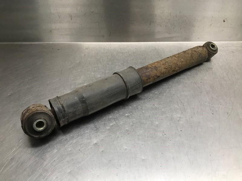 SCHOKBREKER RECHTS ACHTER Nissan Primastar (01-2002/08-2006), Gebruikt, Nissan