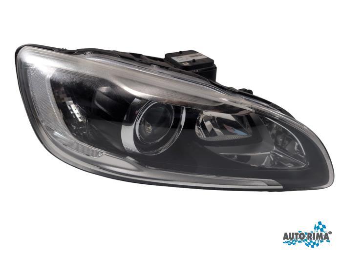 Koplamp rechts van een Volvo V60, Gebruikt, -, -, Ophalen of Verzenden