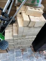 Stapel bakstenen, Ophalen, Zo goed als nieuw