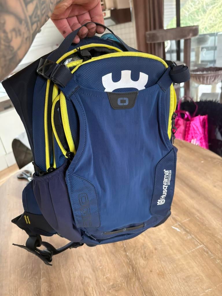 huscvarna enduro rugzak NIEUW, Handtassen en Accessoires, Tassen | Sporttassen, Ophalen of Verzenden, Zo goed als nieuw