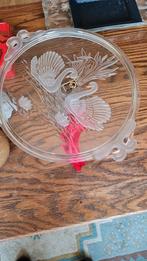 Glazen taartschotel  op voet, Ophalen