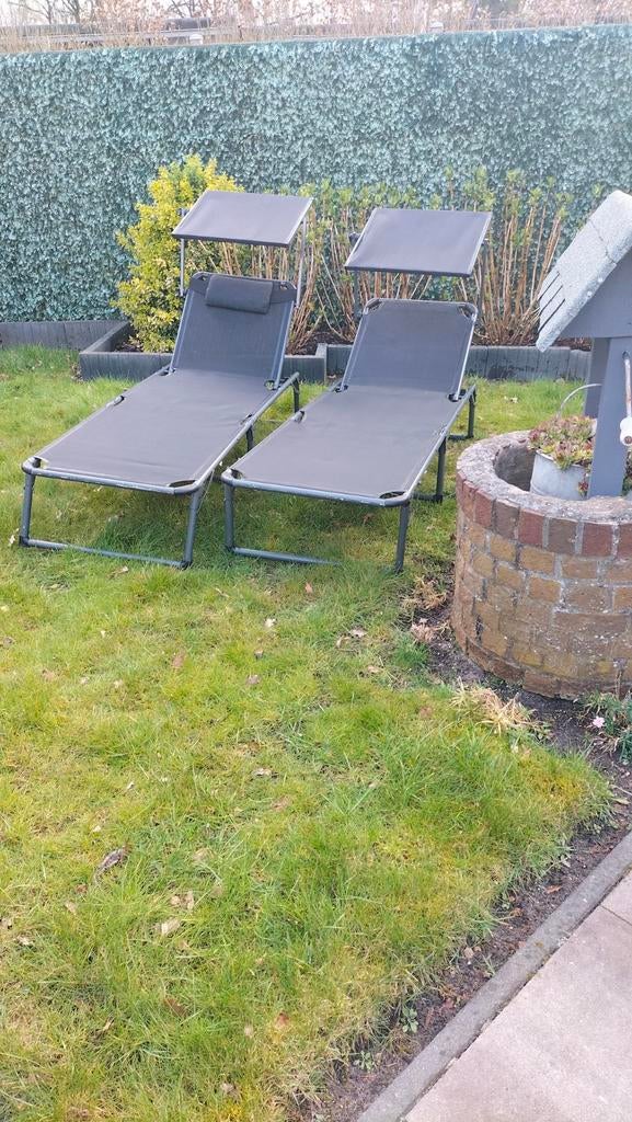 Deux chaises longues à vendre., Caravanes & Camping, Enlèvement