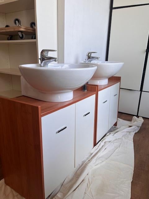 2 Ovale keramieken lavabo's, Ophalen, Gebruikt