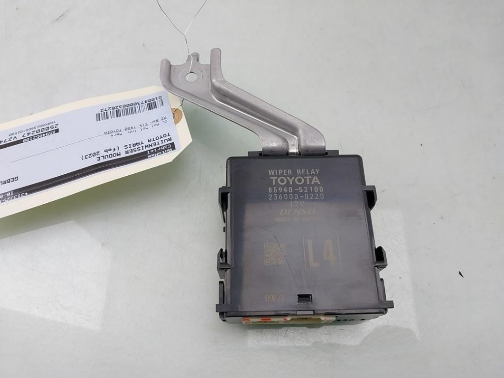 ORDINATEUR ESSUIE GLACE Toyota Yaris IV (P21 / PA1 / PH1), Kundenbetreuung@toyota.de, Toyota, Utilisé, Toyota-Allee 2
50858  Köln, DE