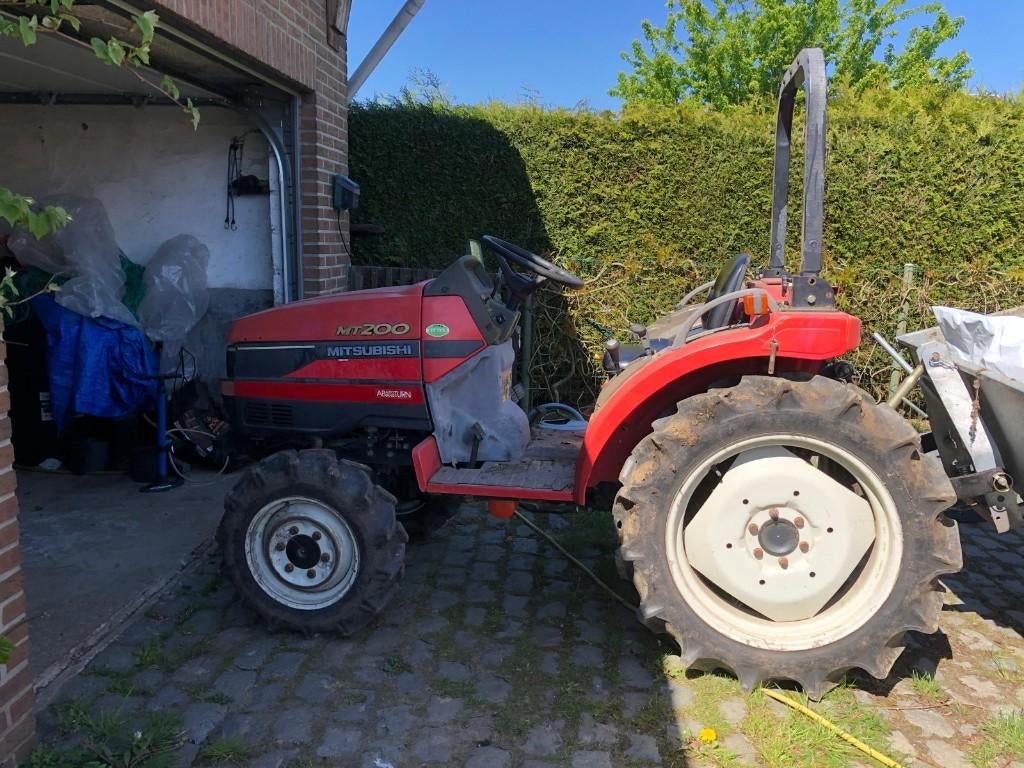 Mitsubishi MT200 minitractor, Zakelijke goederen, Landbouw | Werktuigen, Ophalen