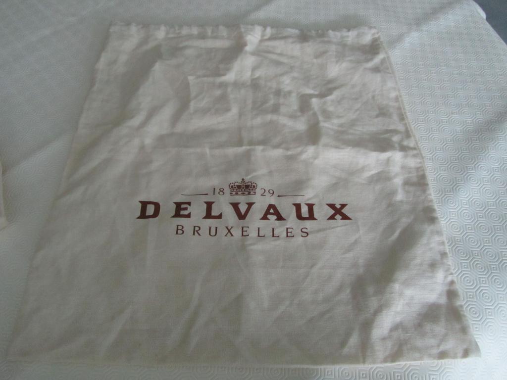 DELVAUX GM tashoes met logo, Verzenden