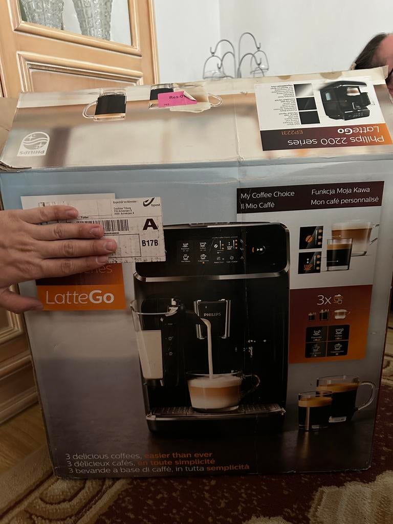 Philips 2200 LatteGo - In Perfecte Staat - Inclusief Doos, Elektronische apparatuur, Koffiezetapparaten, Zo goed als nieuw, Koffiemachine