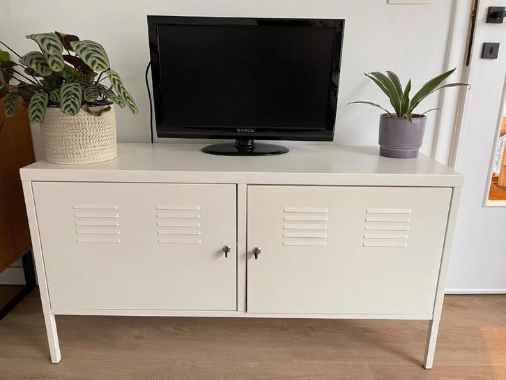 Metalen witte (tv)kast, Maison & Meubles, Armoires | Mobilier de télévision, Utilisé, Moins de 100 cm, 100 à 150 cm, 25 à 50 cm