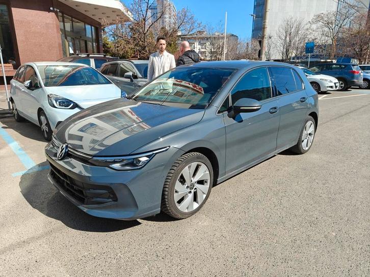 Volkswagen Golf 8 facelift 1.5 eTSI Life DSG, Auto's, Volkswagen, Particulier, Golf, Achteruitrijcamera, Alarm, Apple Carplay