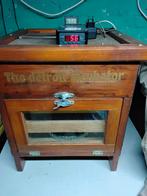 Incubateur à fermeture automatique 36 œufs de poule, Enlèvement ou Envoi, Couveuse