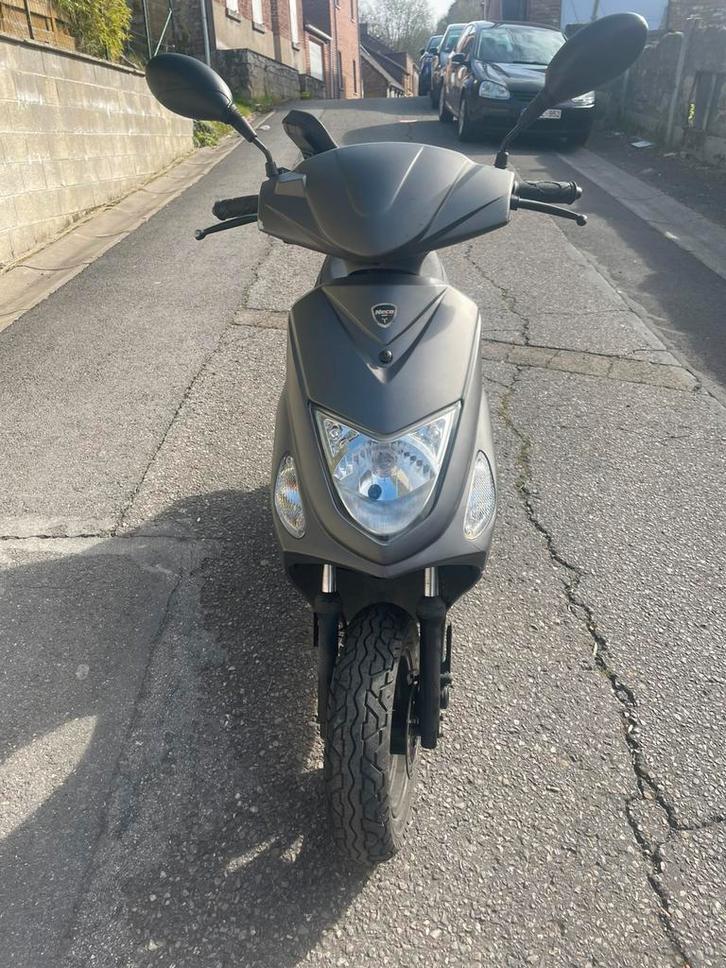 Neco one klasse A sleutelpapieren (levering mogelijk), Fietsen en Brommers, Scooters | SYM, Gebruikt, Overige modellen, Klasse A (25 km/u)