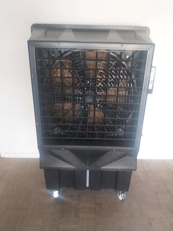 refroidisseur d'air 330m2 -18,000 m³/h, Bricolage & Construction, Ventilation & Extraction, Comme neuf, Ventilateur, Enlèvement