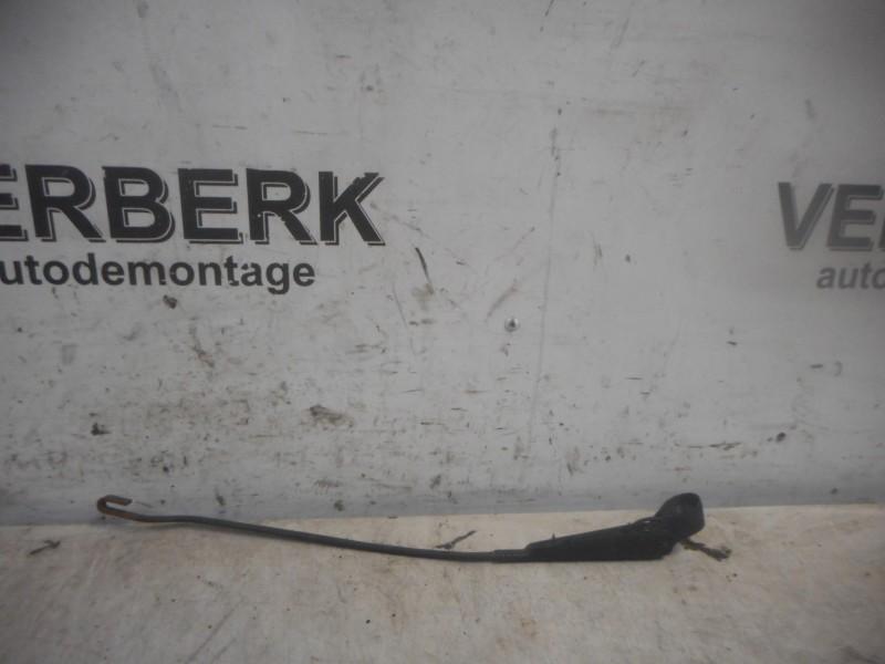 RUITENWISSERARM RECHTS VOOR Opel Astra F (53B) (90341907), Gebruikt, Opel