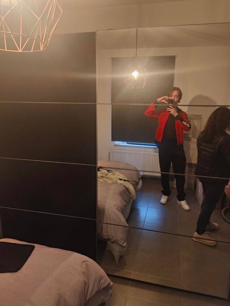 Garde robe avec penderie