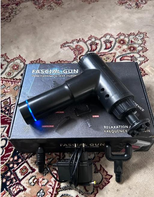 Pistolet de massage musculaire à vendre, Sport en Fitness, Massageproducten, Zo goed als nieuw, Apparaat, Ophalen