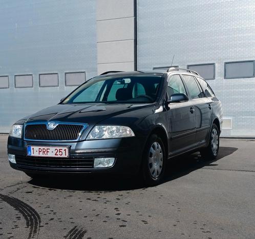 Skoda octavia combi, Auto's, Skoda, Octavia, Diesel, Break, 5 deurs, Handgeschakeld, Blauw, Zwart, Ophalen