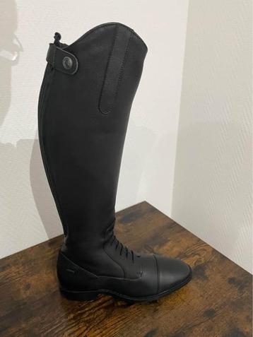 Bottes d'équitation disponible aux enchères