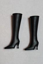 Barbie black spiked boots, Enlèvement ou Envoi, Utilisé, Barbie