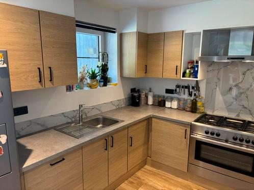 Keuken met fornuis, Huis en Inrichting, Keuken | Complete keukens, Gebruikt, Hoekkeuken, Bruin, Kunststof, Ophalen