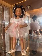 Mooie porseleinen pop, Verzamelen, Poppen, Ophalen, Zo goed als nieuw, Pop