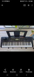 Keyboard Yamaha E253 + staander, Ophalen, Zo goed als nieuw, Yamaha