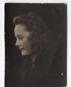 2 foto's van Monique Lenoir (jaren 1940), Gebruikt, Foto, Ophalen of Verzenden, 1940 tot 1960