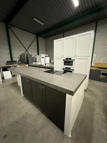 Landelijk SieMatic Kookeiland + Apparatuur + GEDEMONTEERD