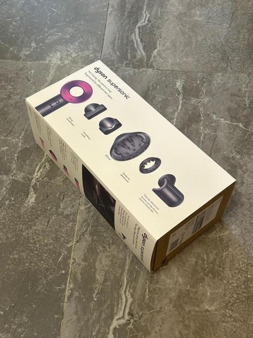 Dyson Supersonic haardroger, Handtassen en Accessoires, Uiterlijk | Haarverzorging, Nieuw, Haardroger, Ophalen