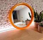 Vintage space age retro ronde spiegel in oranje kunststof, Huis en Inrichting, Woonaccessoires | Spiegels, Ophalen, Gebruikt