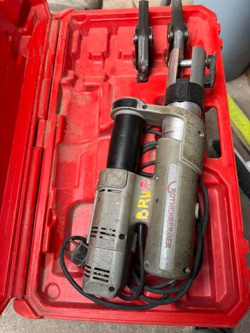 Rothenberger persmachine beschikbaar voor biedingen