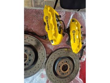 Remklauw set van een Fiat 500 Abarth beschikbaar voor biedingen