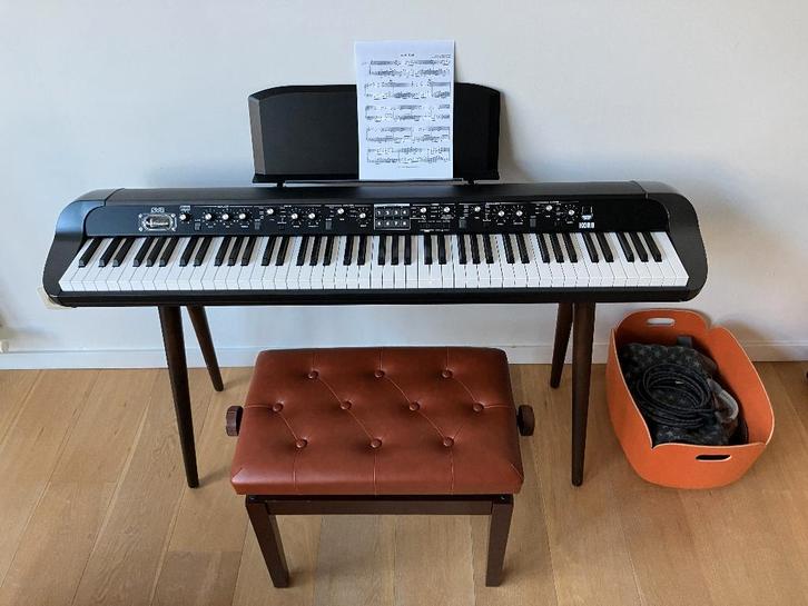 Korg SV-2 88 (inclusief onderstel, pedaal en pianobank), Muziek en Instrumenten, Keyboards, Zo goed als nieuw, 88 toetsen, Korg