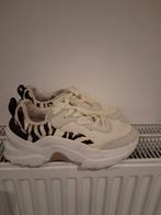 Zara schoenen, Kleding | Dames, Schoenen, Ophalen of Verzenden, Sneakers, Gedragen, Wit