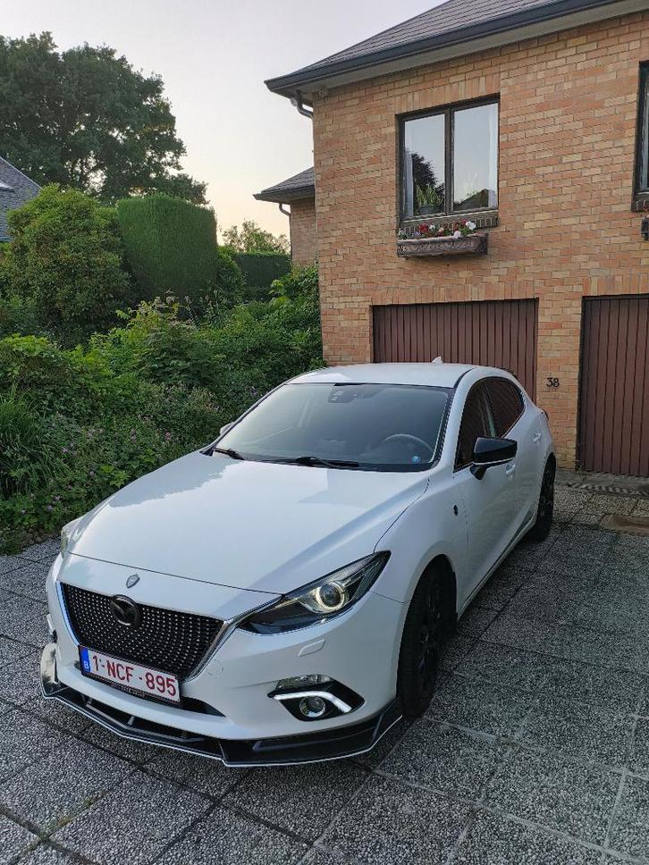 Superb Mazda 3, Auto's, Mazda, Particulier, 360° camera, ABS, Alarm, Android Auto, Boordcomputer, Elektrische buitenspiegels, LED verlichting