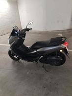 Yamaha nmax 125cc, Ophalen of Verzenden, Zo goed als nieuw