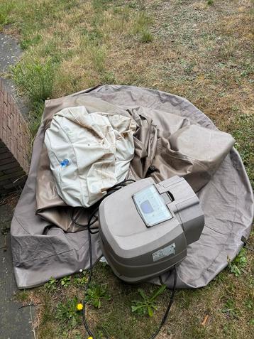 Jacuzzi intex, Enlèvement, Comme neuf